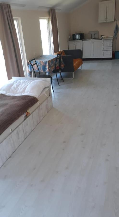 Guest House Qedi Jvari ภายนอก รูปภาพ