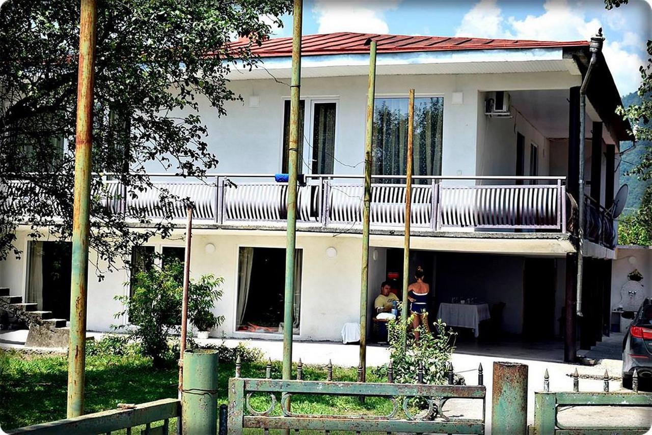 Guest House Qedi Jvari ภายนอก รูปภาพ