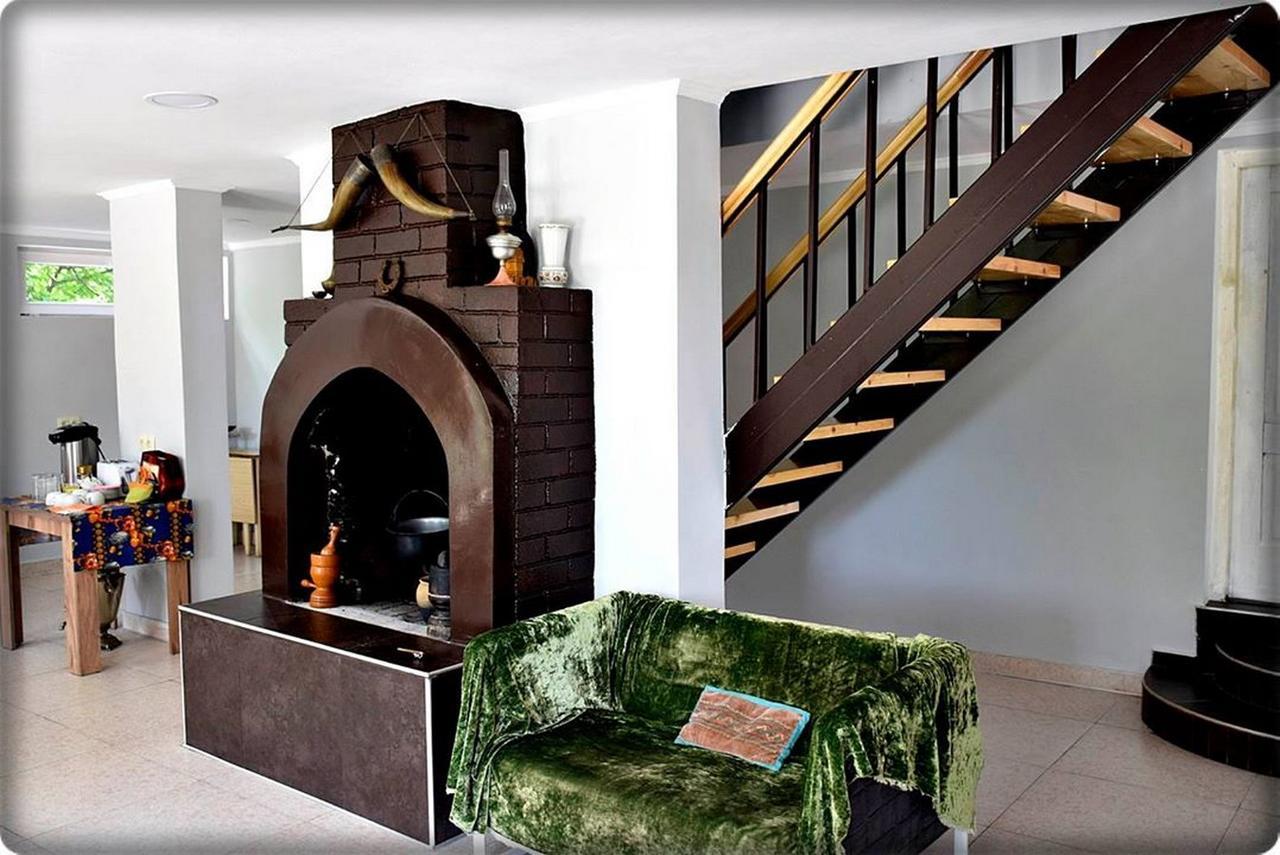 Guest House Qedi Jvari ภายนอก รูปภาพ