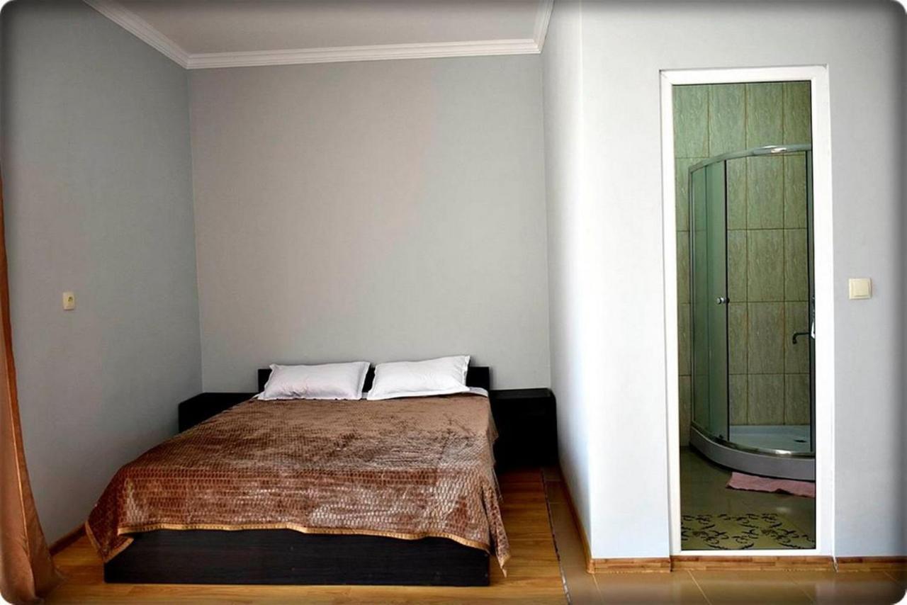Guest House Qedi Jvari ภายนอก รูปภาพ