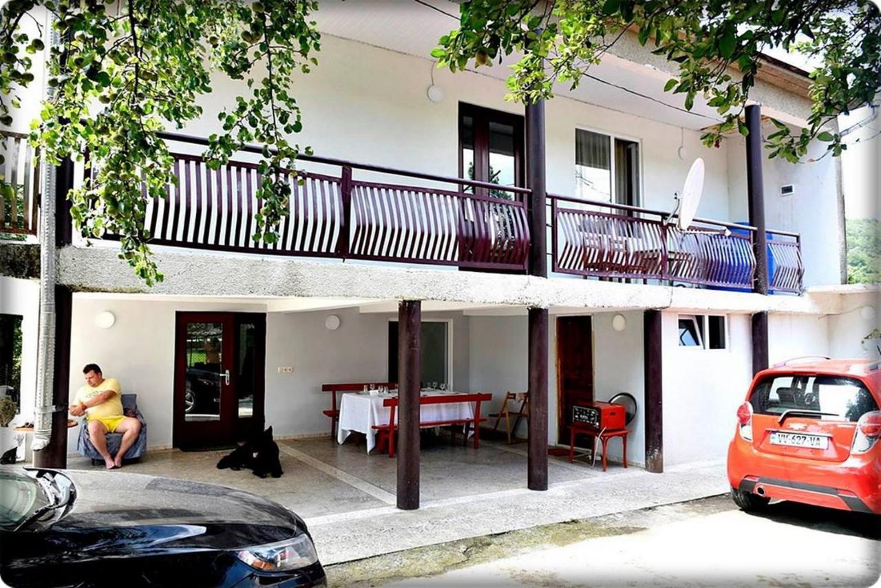 Guest House Qedi Jvari ภายนอก รูปภาพ